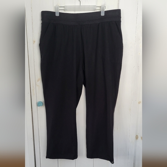 Pull On Adjustable Toggle Crop Buttery Soft Walking Pant - Picture 5 of 9